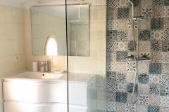 La-Villa-Aux-Buis : Salle de Bain Chambre Mansardée