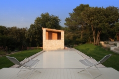 La-Villa-Aux-Buis : Volet Piscine Fermé